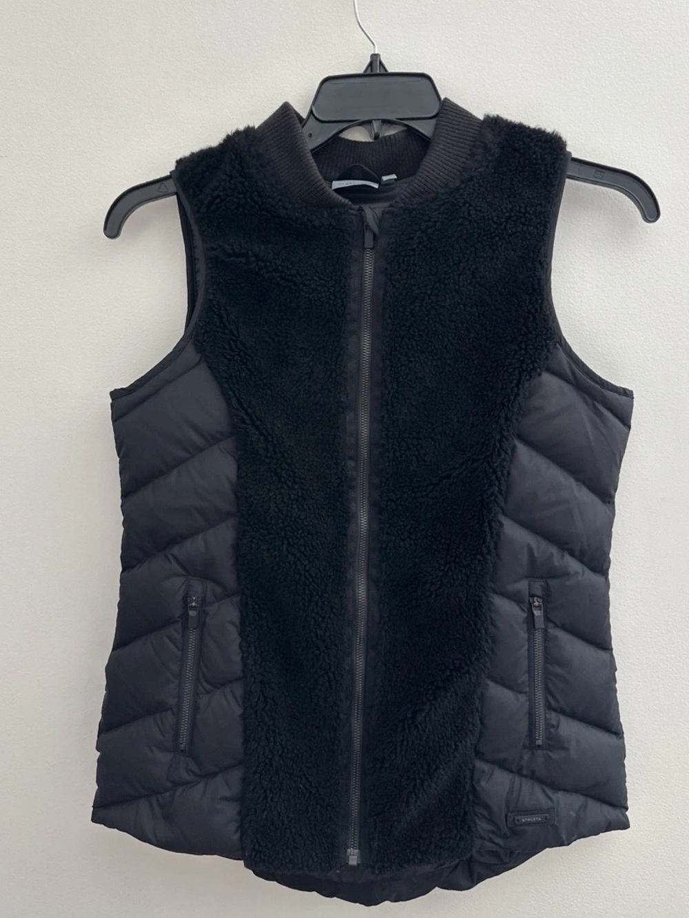 Athleta Goose Down Winter Vest Women’s Size S Tundra Responsible Quilted Sherpa